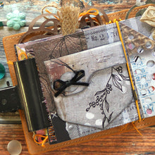 Load image into Gallery viewer, Elizabeth Craft Designs Picture It Art Journal Jeans Pocket Die Set (1852)
