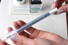 Load image into Gallery viewer, Kuretake Karappo-pen Empty Pen Fine Tip 0.4mm (ECF060-401)
