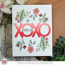 Load image into Gallery viewer, Avery Elle Photopolymer Clear Stamp &amp; Die Set Sending Flowers (D-20-41)
